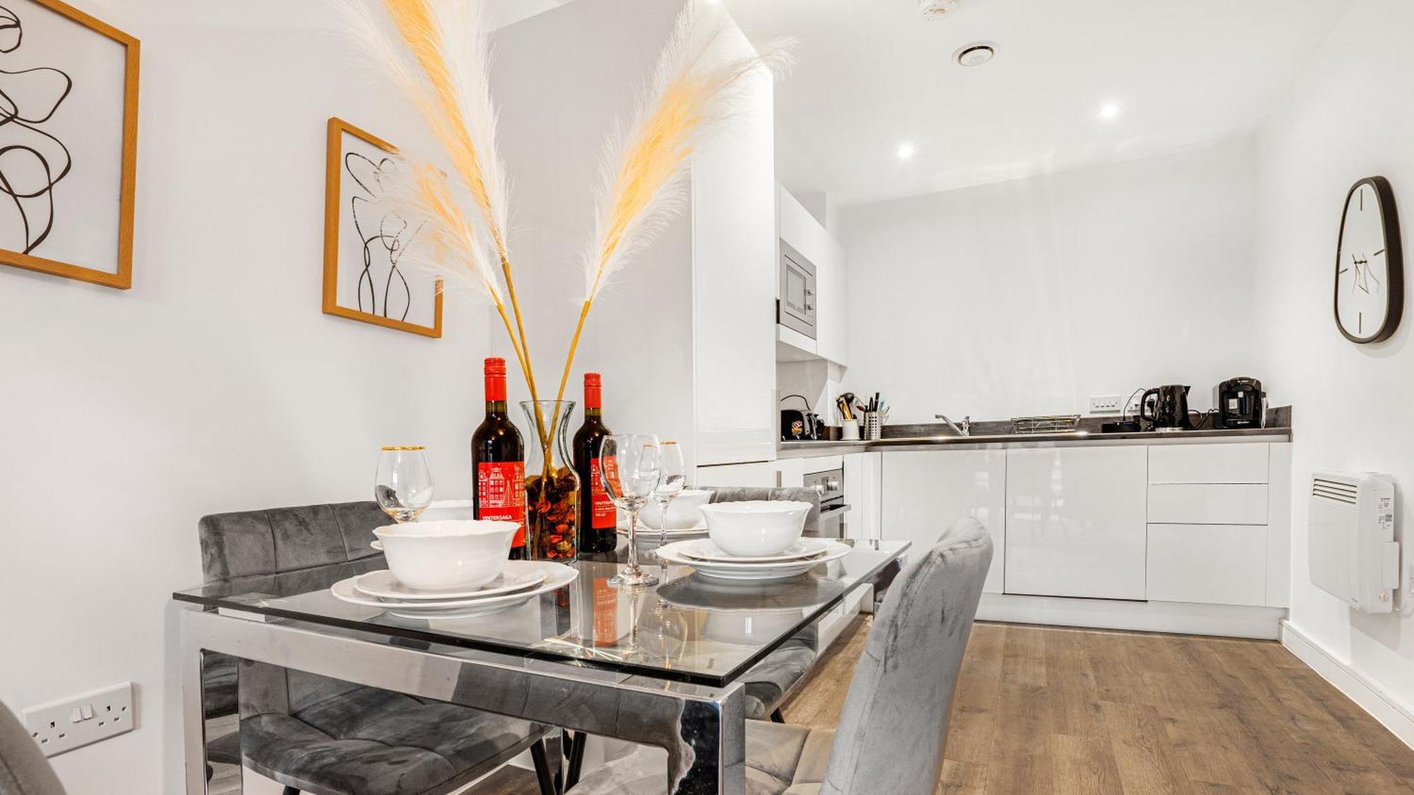 Apartamento Oceanic Bliss: 2 Bed 2 Bath + Free Park + Netflix Birmingam Exterior foto